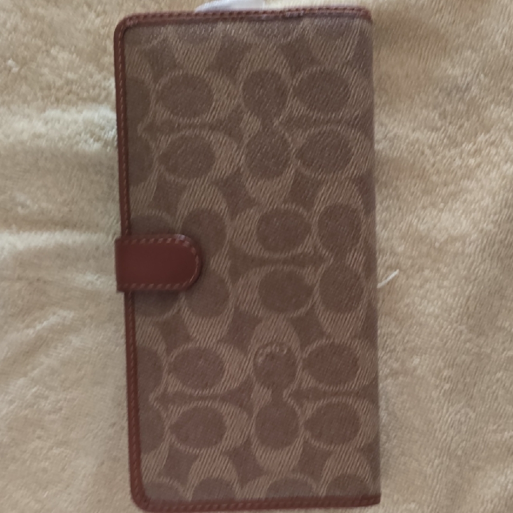 Coach Brown Patterned Wallet NWT - image 5